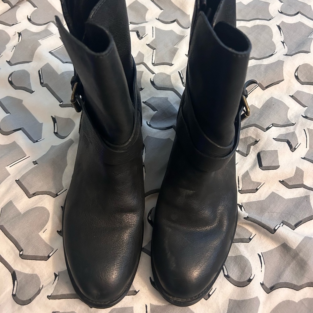 J. Crew Ryder short leather black buckle boot sz 7